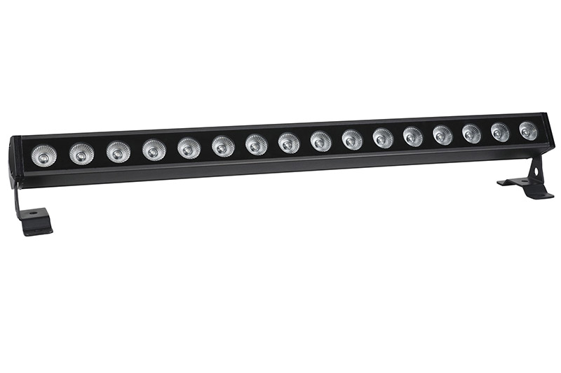 Showtec Cameleon Bar 16 Q4 outdoor LED